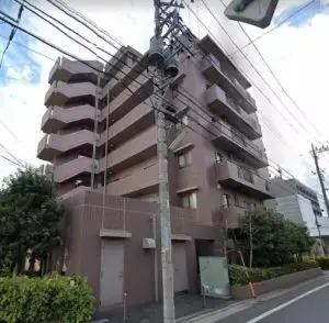 所在地に建つマンションの画像