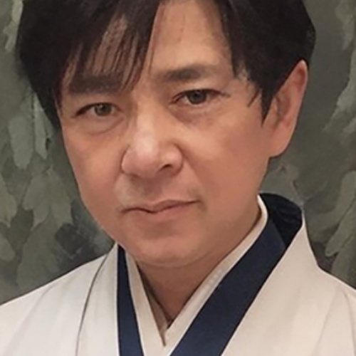 福籠の鑑定師と名乗る男性新山白光