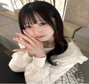 オーロラのサクラと思われる女性はしもとみさ　２枚目