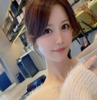 デートのサクラと思われる女性しおり