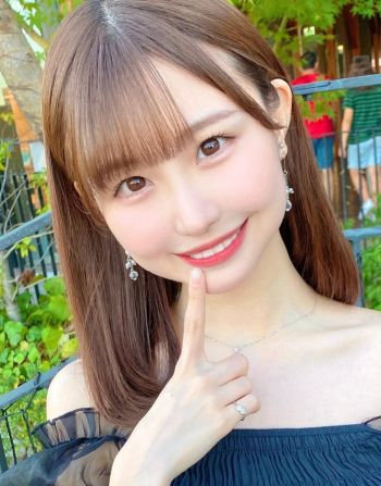 エルオーエルのサクラと思われる女性りりか