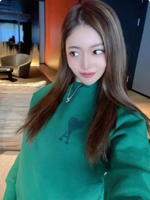 アフターのサクラと思われる女性みお