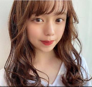 えんかつのサクラと思われる女性まりりん