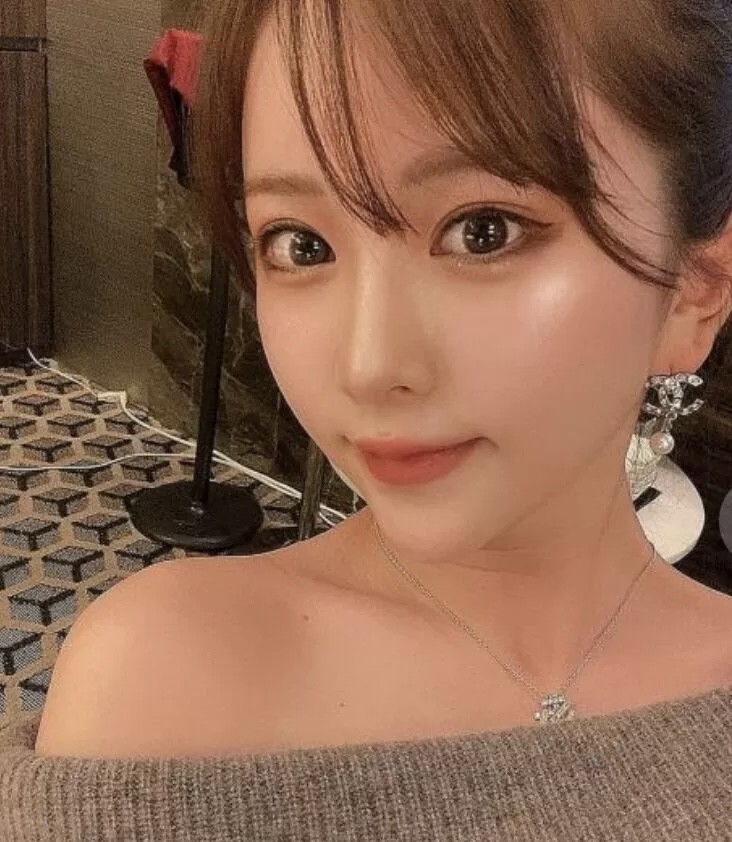 アイリスのサクラと思われる女性なつみ