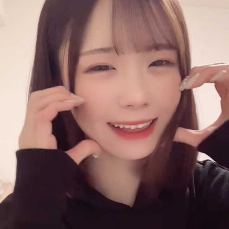 ルームのサクラと思われる女性 えみ