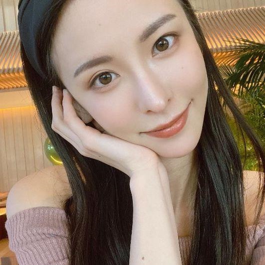 ルームのサクラと思われる女性 翡翠実子