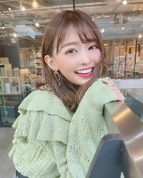 ルームのサクラと思われる女性 ゆず