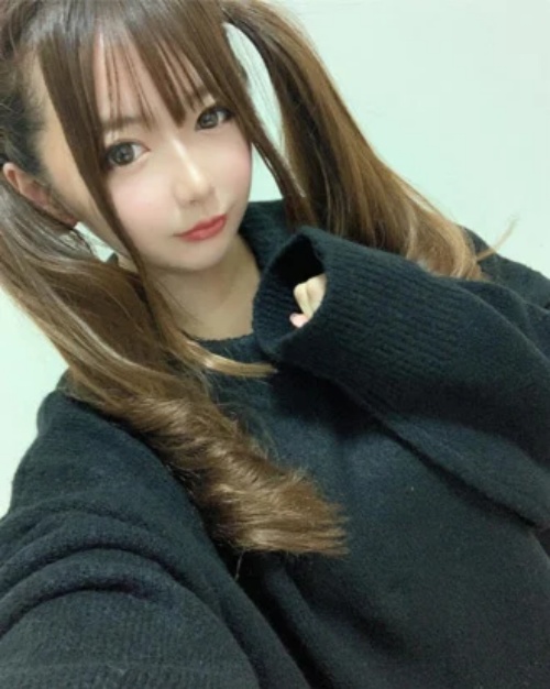 ソクアポのサクラと思われる女性みにゃこ