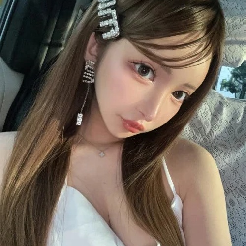 ココアイのサクラと思われる女性樹里