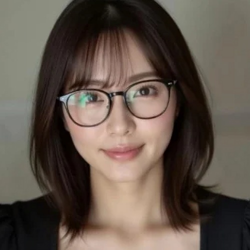 ミルアウのサクラと思われる女性麻生麗奈