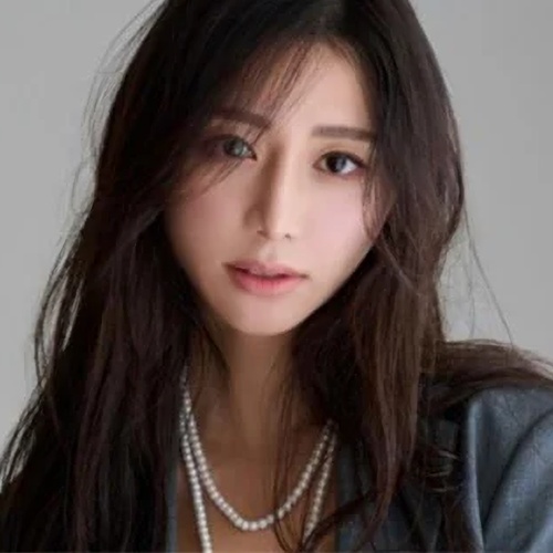 ミルアウのサクラと思われる女性淳子