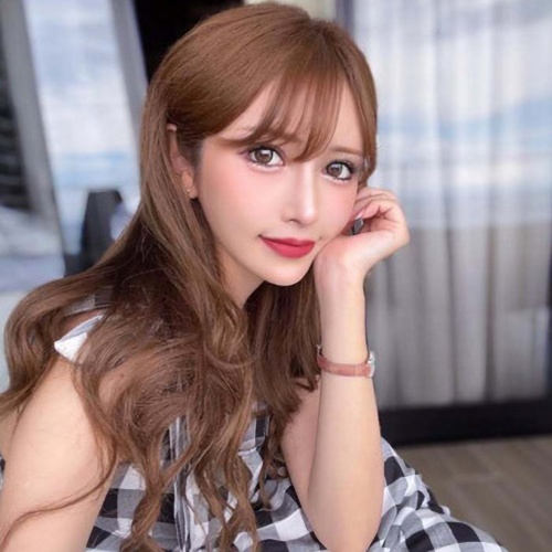 matchのサクラと思われる女性美月