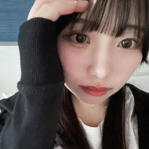 elegant（エレガント）のサクラと思われる女性間宮優