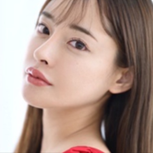 熟愛ロマンスのサクラと思われる女性孤独な春奈