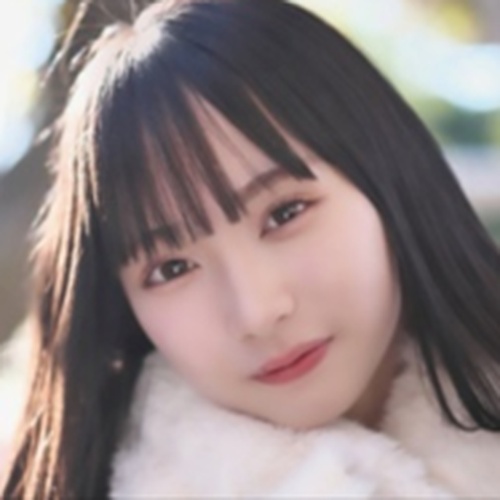 熟愛ロマンスのサクラと思われる女性かなめる