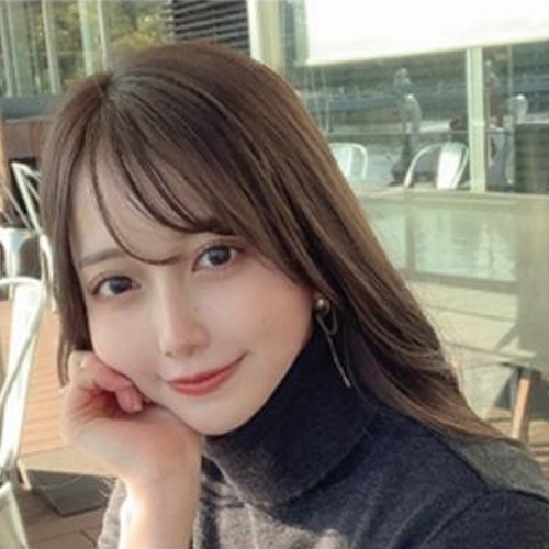 熟愛ロマンスのサクラと思われる女性Yuri